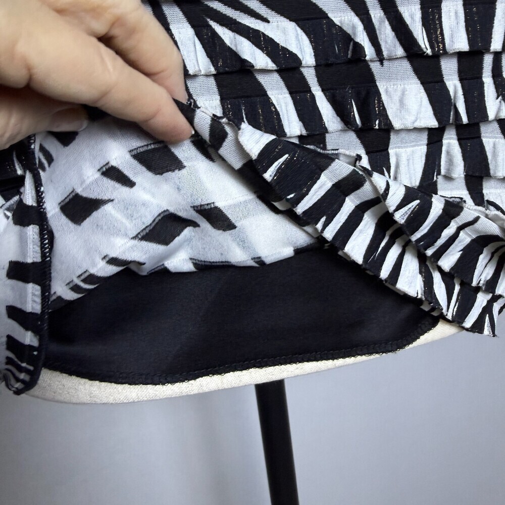 Investments Women's Ruffle Zebra Print Blouse Sz L Black White Gold 3/4 Sleeves - Picture 7 of 14